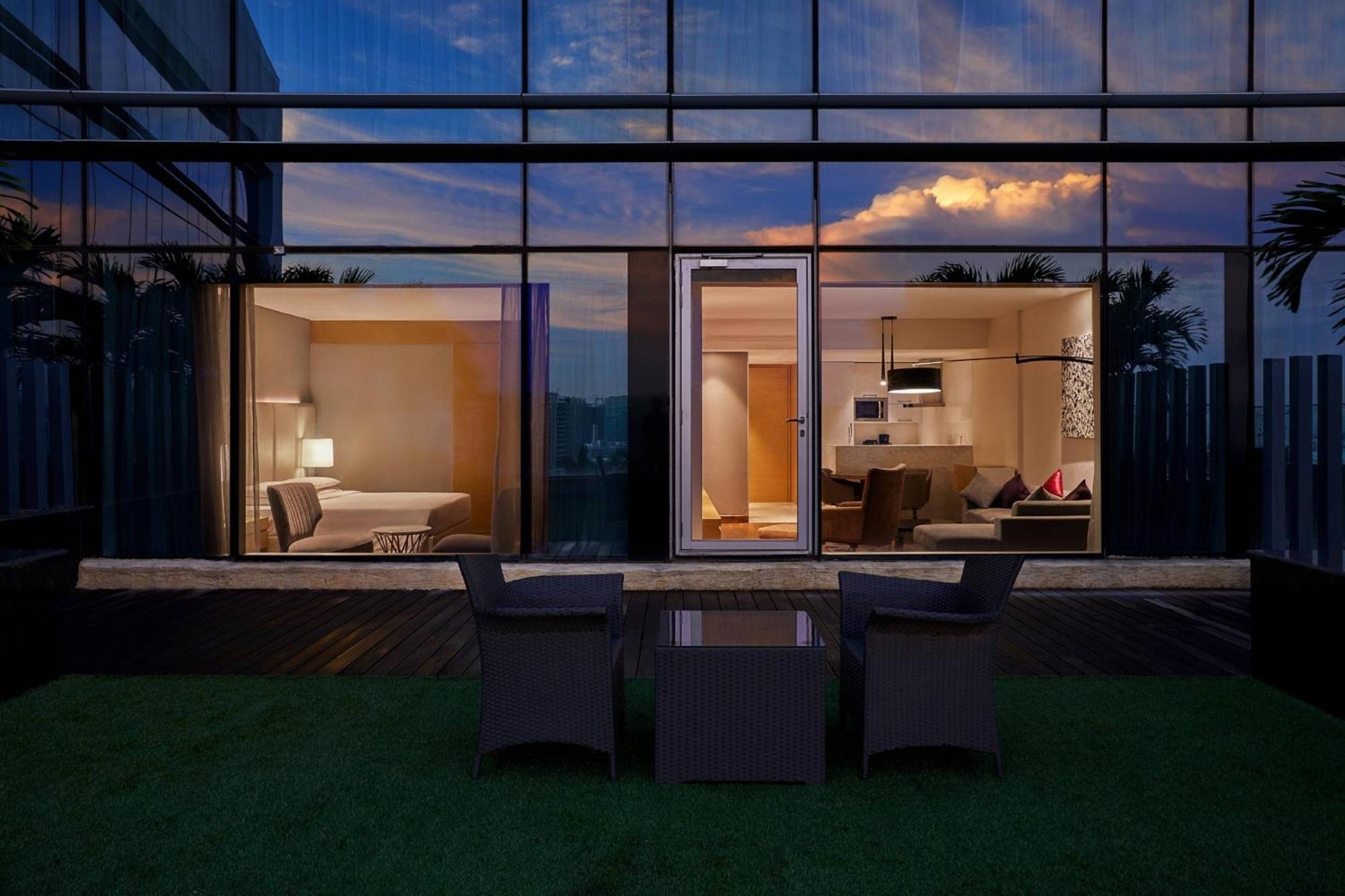 Marriott Executive Apartments Haidarábád Kültér fotó